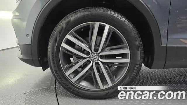 Volkswagen Tiguan Allspace 2020 — Şəkil 14/20