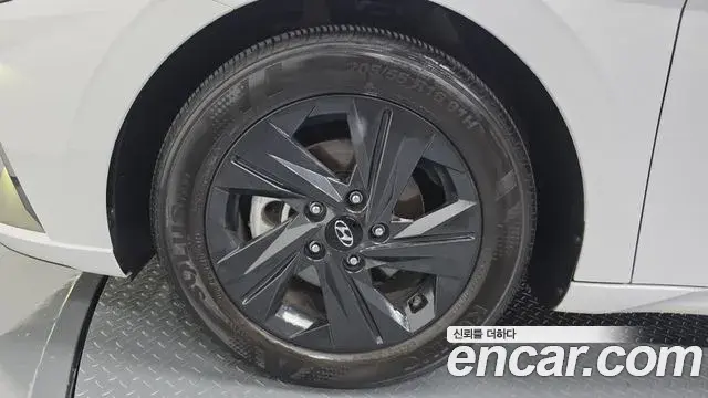 Hyundai The New Avante Hybrid 2022 — Şəkil 18/20
