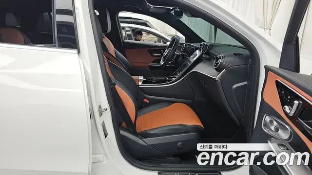 Mercedes-Benz GLC-Class 2024 — Şəkil 11/37