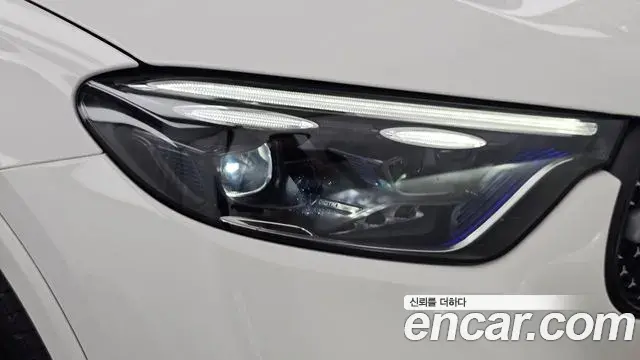 Mercedes-Benz GLC-Class 2024 — Şəkil 10/37