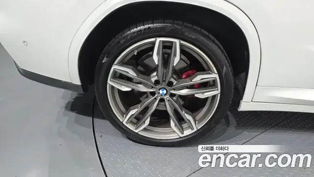 BMW X4 2021 — Фото 4/20