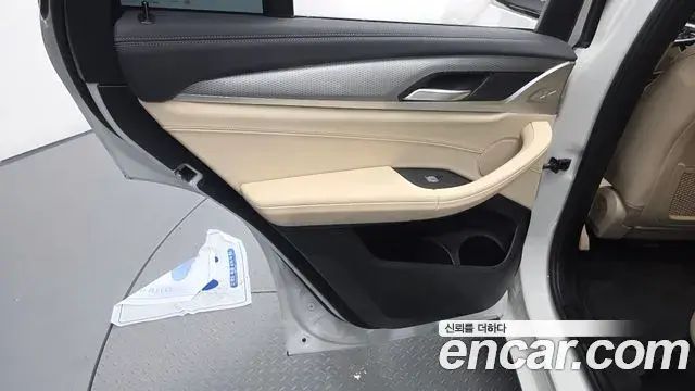 BMW X4 2021 — Şəkil 11/31