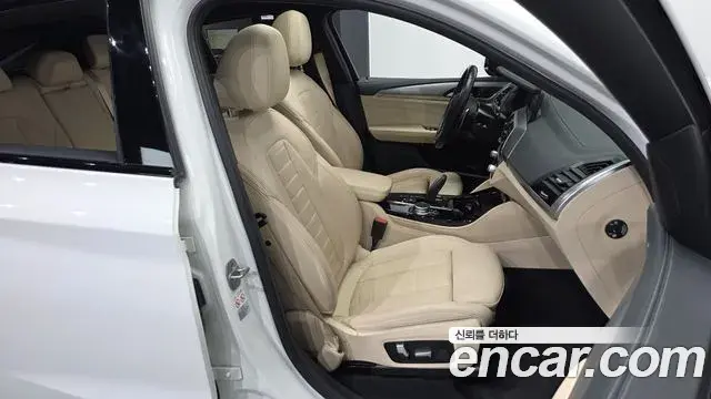 BMW X4 2021 — Şəkil 27/31