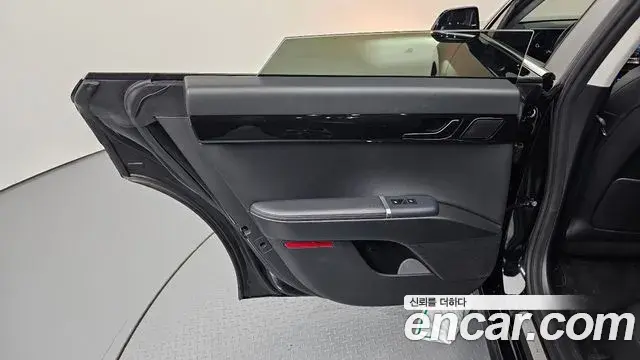 Hyundai Grandeur Hybrid 2023 — Şəkil 2/32