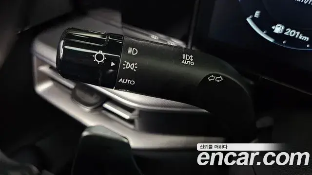 Hyundai Grandeur Hybrid 2023 — Şəkil 26/32