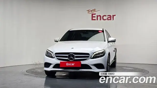 Mercedes-Benz C-Class 2019 — Photo 30/30