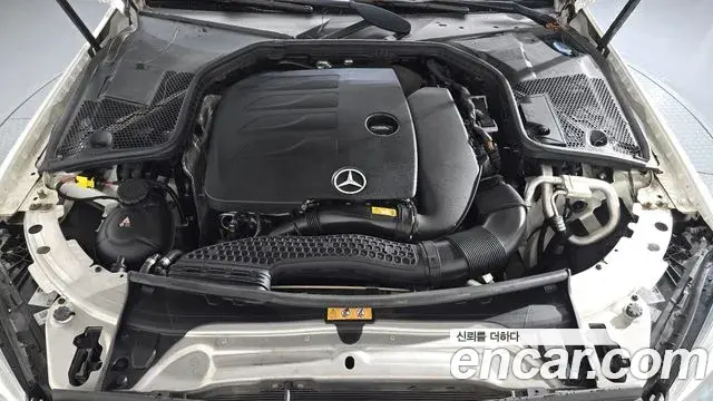 Mercedes-Benz C-Class 2019 — Photo 29/30