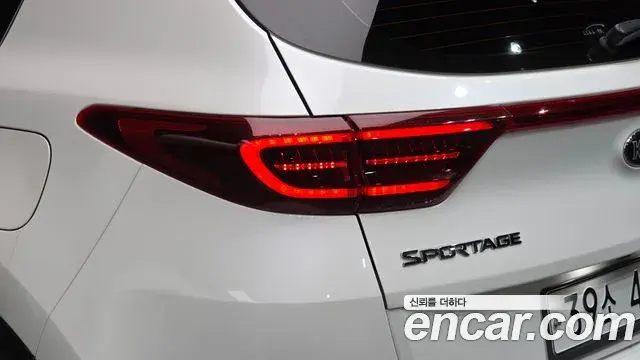 Kia Sportage The Bold 2018 — Photo 6/32