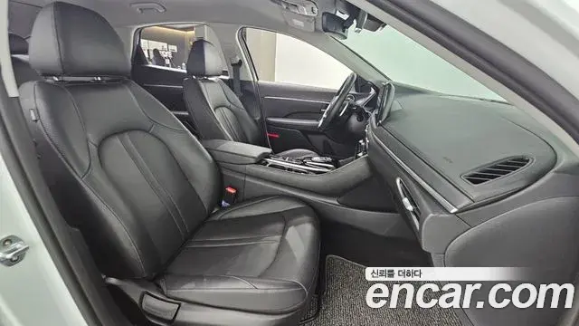 Hyundai Sonata Hybrid 2019 — ფოტო 19/20