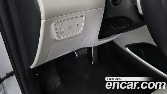 Hyundai Tucson Hybrid 2023 — Photo 25/34