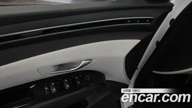 Hyundai Tucson Hybrid 2023 — Photo 22/34