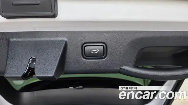 Hyundai Tucson Hybrid 2023 — Photo 11/34