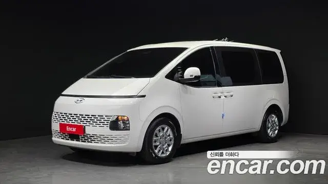 Hyundai Staria 2022 — Фото 1/20