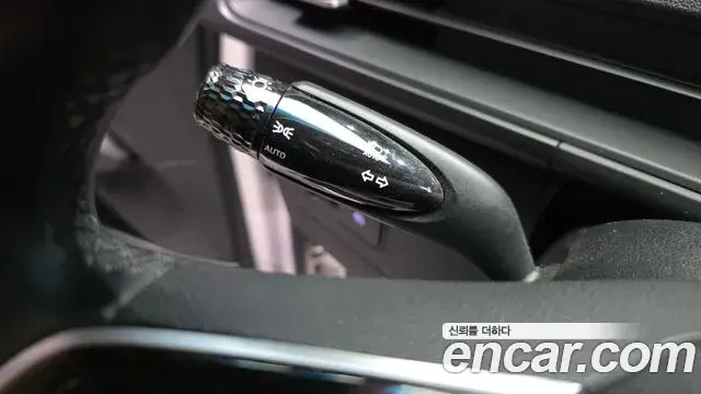 Hyundai Staria 2022 — Фото 15/20