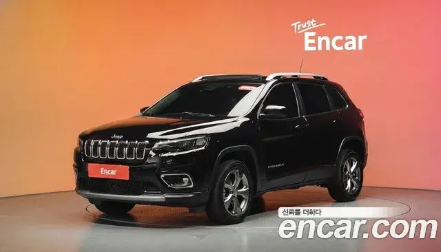 Jeep Cherokee 2021 — Фото 1/20