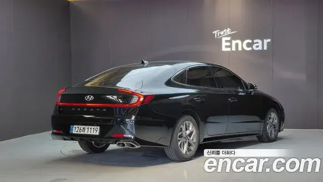 Hyundai Sonata Hybrid 2021 — Şəkil 14/30