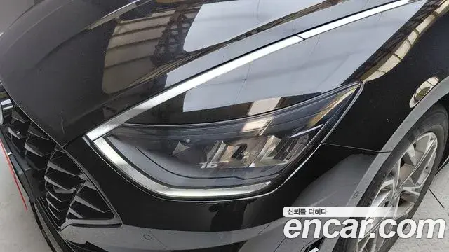 Hyundai Sonata Hybrid 2021 — Şəkil 21/30
