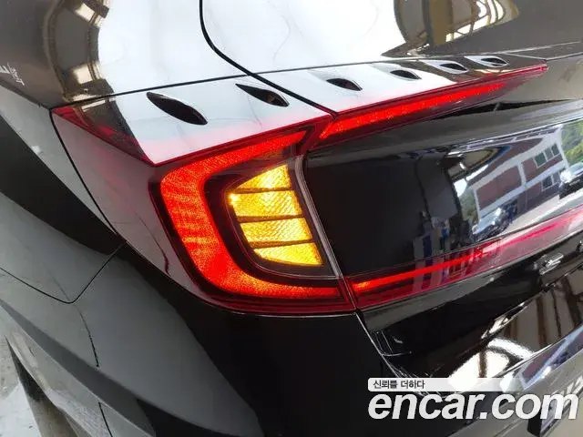 Hyundai Sonata Hybrid 2021 — Şəkil 9/30
