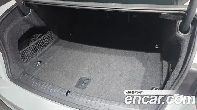 Audi A6 2023 — Şəkil 32/32