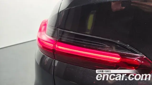 BMW X4 2020 — Şəkil 33/37