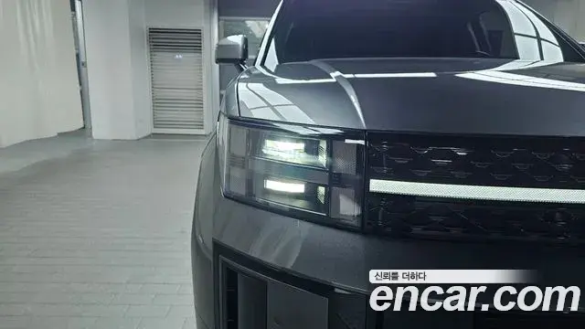 Hyundai Santa Fe 2023 — Şəkil 16/31