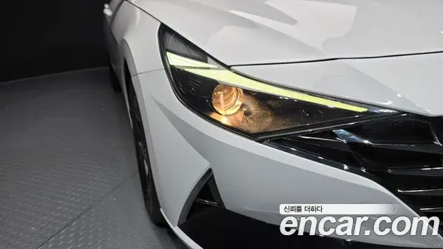 Hyundai The New Avante Hybrid 2022 — ფოტო 29/31
