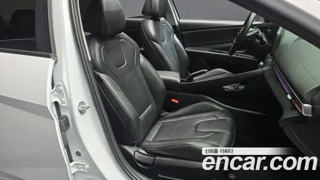 Hyundai The New Avante Hybrid 2022 — ფოტო 31/31