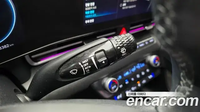 Hyundai The New Avante Hybrid 2022 — ფოტო 17/31