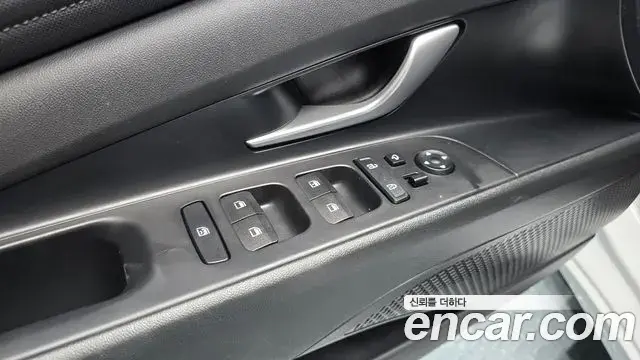 Hyundai The New Avante Hybrid 2022 — ფოტო 4/31