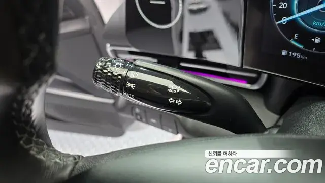 Hyundai The New Avante Hybrid 2022 — ფოტო 18/31