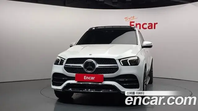 Mercedes-Benz GLE-Class 2023 — Photo 2/20