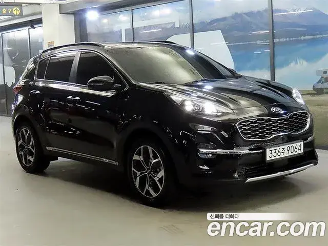Kia Sportage The Bold 2020 — ფოტო 8/20