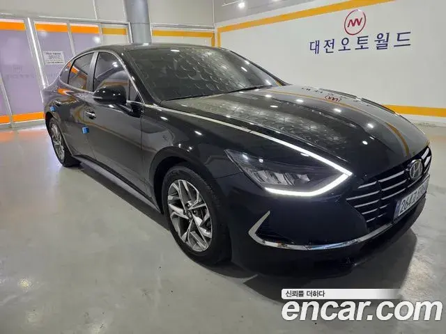 Hyundai Sonata 2021 — Фото 2/19