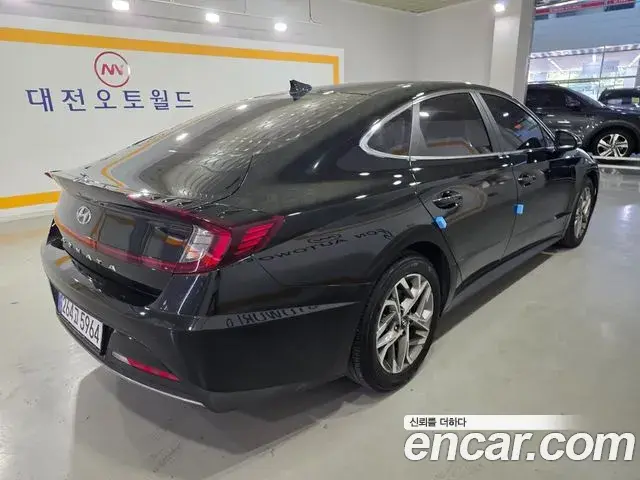 Hyundai Sonata 2021 — Фото 3/19