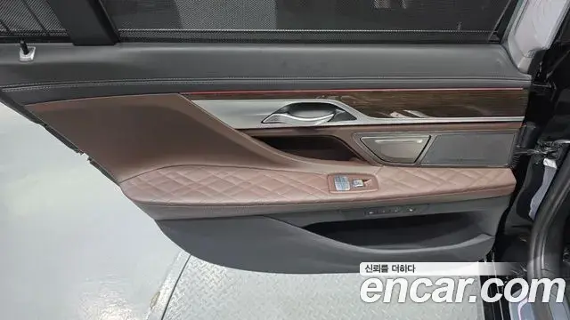 BMW 7 Series 2019 — ფოტო 4/37