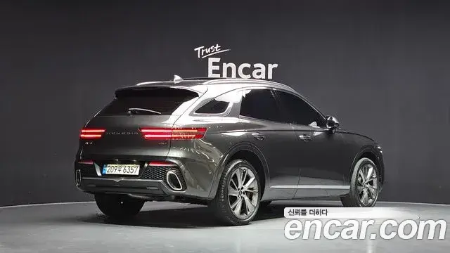 Genesis GV70 2023 — Photo 16/34