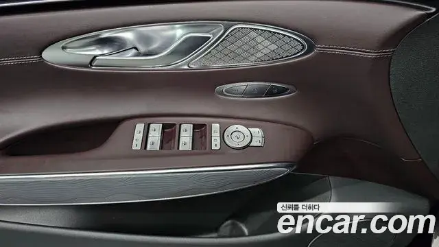 Genesis GV70 2023 — Photo 3/34