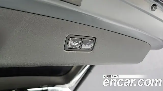 Genesis GV70 2023 — Photo 9/34