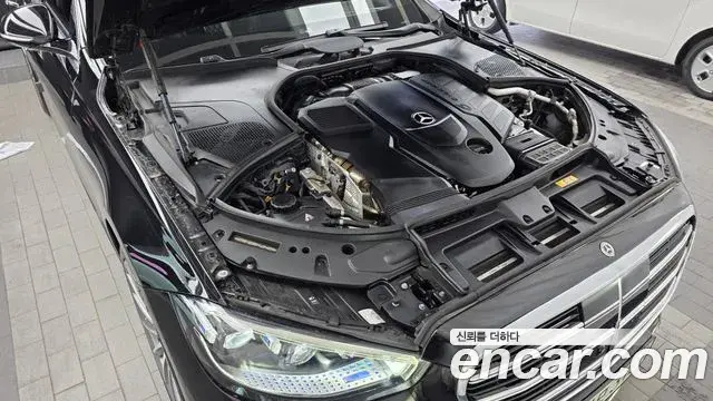 Mercedes-Benz S-Class 2022 — Фото 6/20
