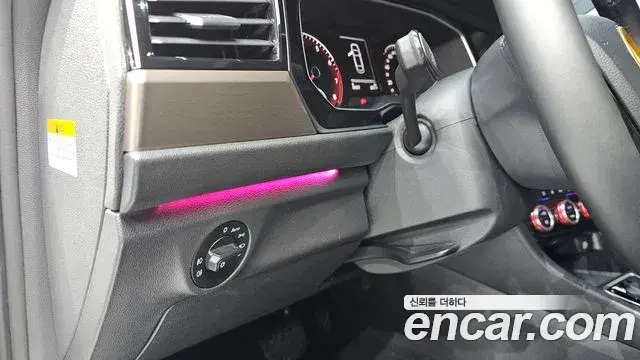 Volkswagen Jetta 2020 — Şəkil 24/31
