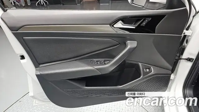 Volkswagen Jetta 2020 — Şəkil 26/31