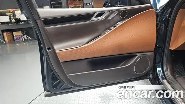 Genesis G80 2023 — Photo 15/32