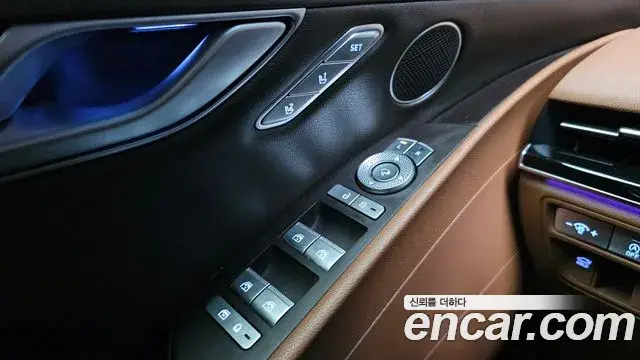Genesis G80 2023 — Photo 4/32