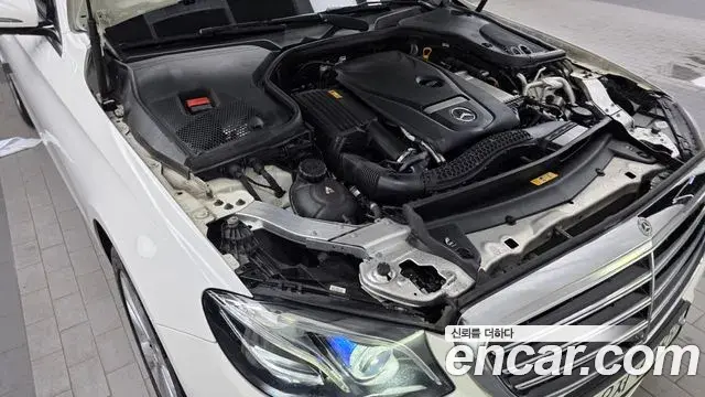 Mercedes-Benz E-Class 2018 — Фото 6/20