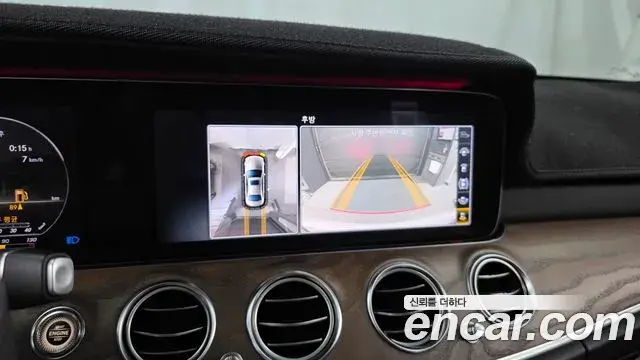 Mercedes-Benz E-Class 2018 — Фото 15/20