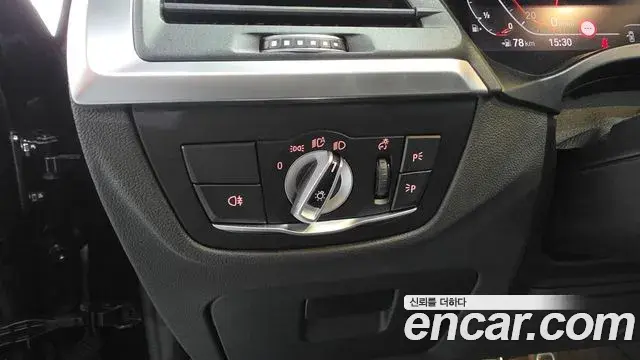 BMW X4 2025 — Photo 33/38