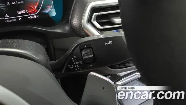 BMW X4 2025 — Photo 18/38