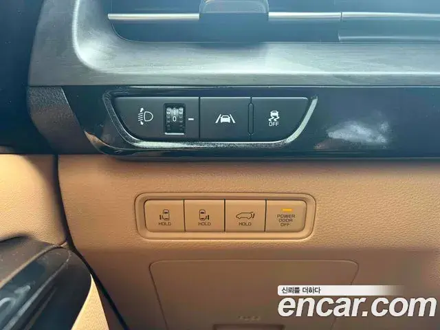 Kia Carnival 2020 — Фото 18/20