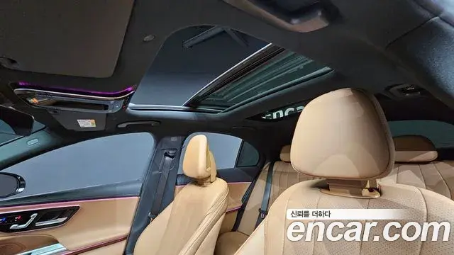 Mercedes-Benz E-Class 2024 — Фото 19/20