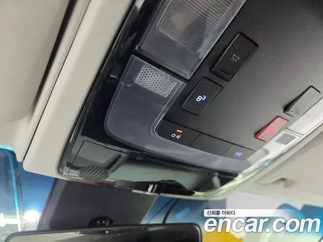 Hyundai Staria 2022 — Фото 17/20